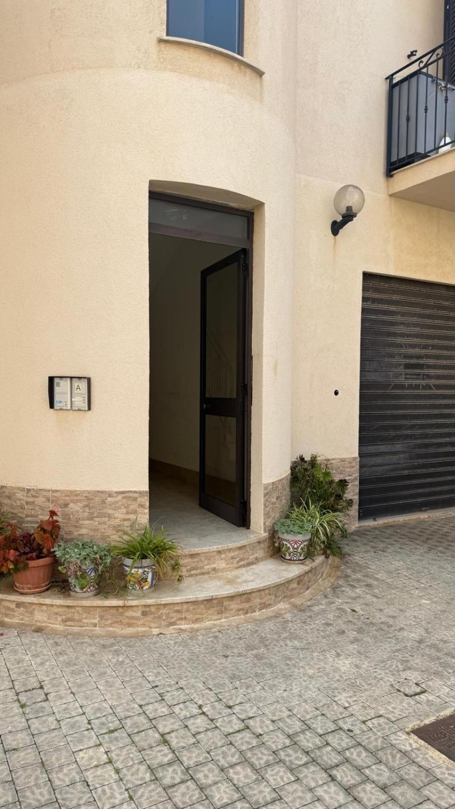Pm 56 Via Grande Apartment เรอัลมอนเต ภายนอก รูปภาพ