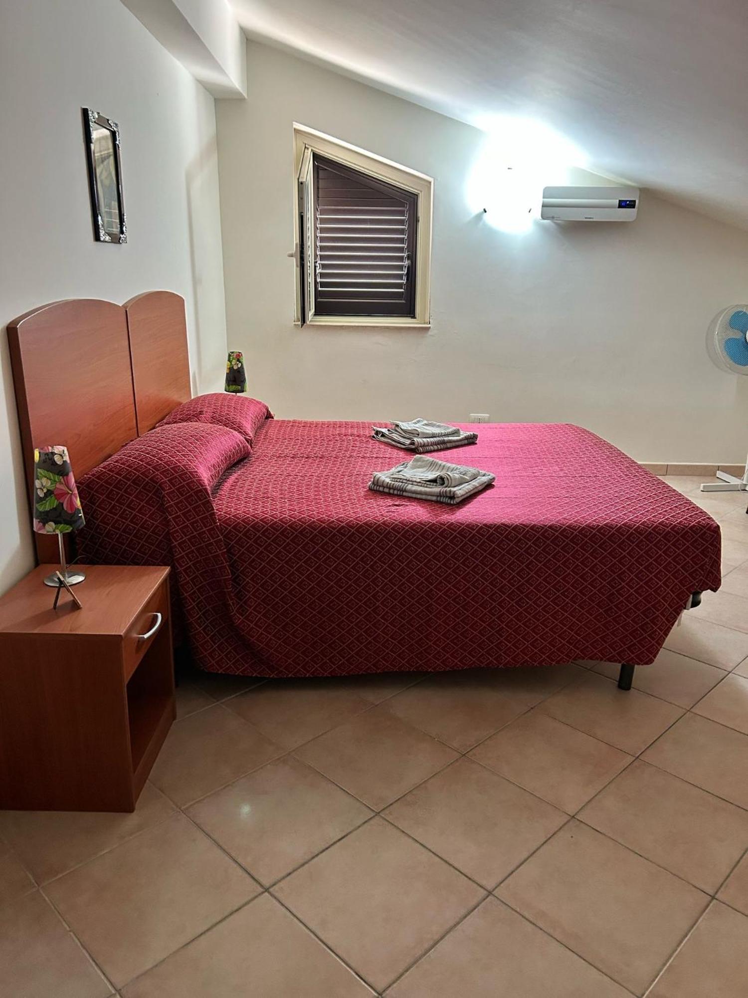 Pm 56 Via Grande Apartment เรอัลมอนเต ภายนอก รูปภาพ